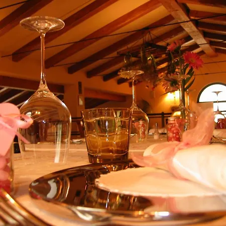 Agriturismo Le Fornase Farm stay Castelnuovo del Garda