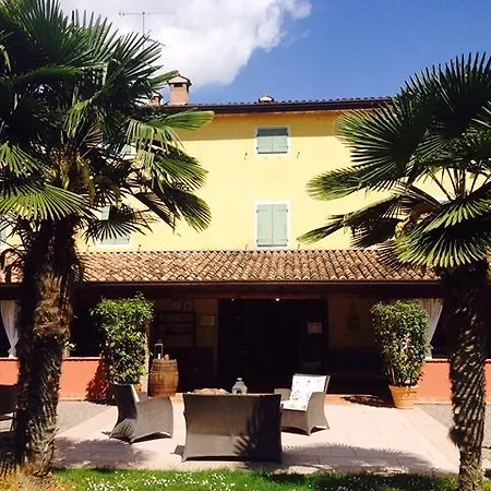 Agriturismo Le Fornase Farm stay Castelnuovo del Garda