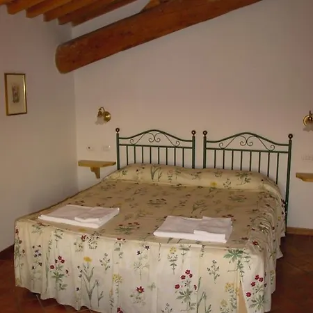 Agriturismo Le Fornase Farm stay *